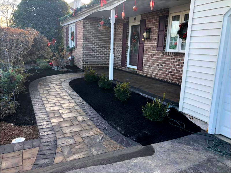 Front Entrance & Porch – Guerrero Landscape